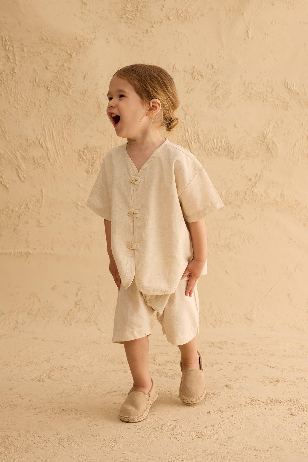 Linen Suit Natural with Brit Detail