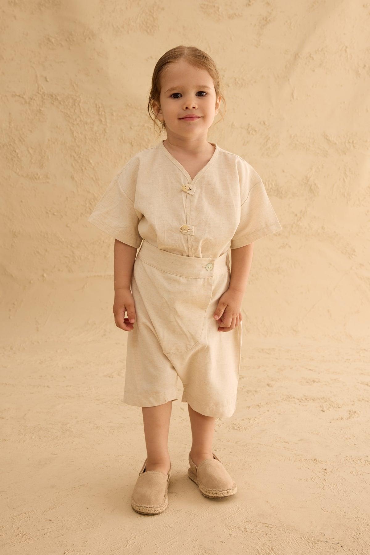 Linen Suit Natural with Brit Detail