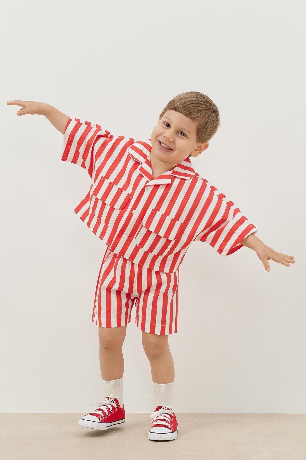 Cepli Takım Kırmızı Çizgili