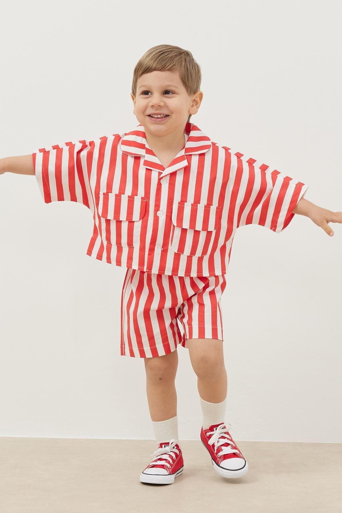 Cepli Takım Kırmızı Çizgili