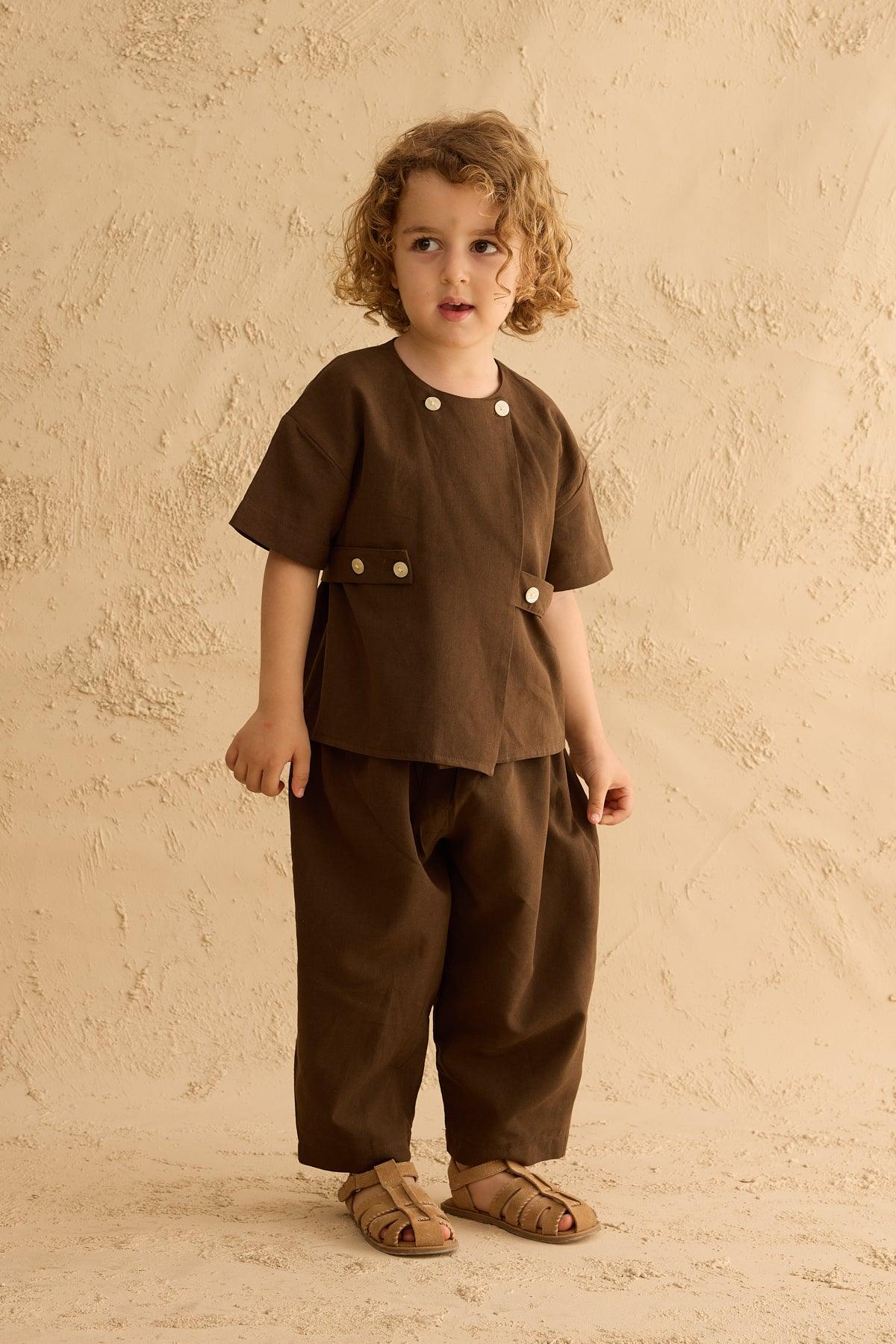 Double-Buttoned Trouser Suit Bitter Brown