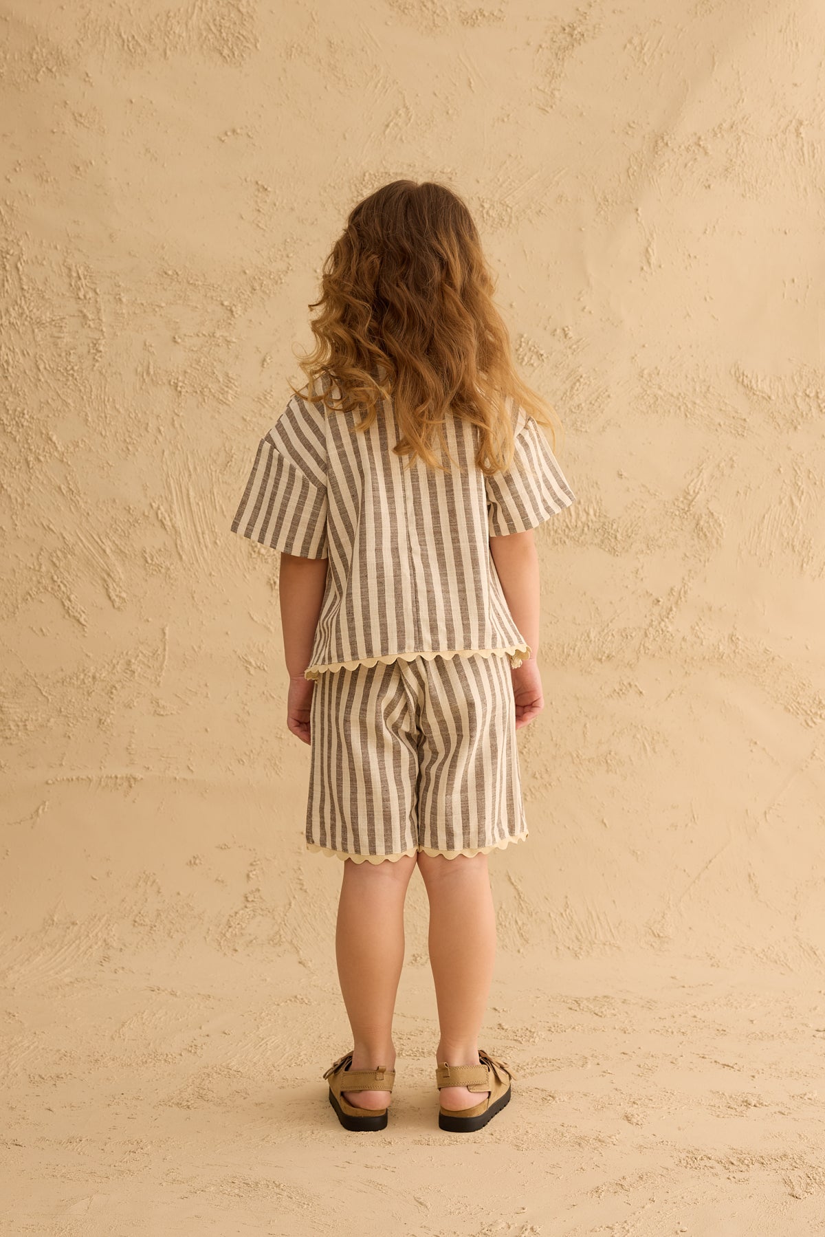 Striped Water Stone Set Beige