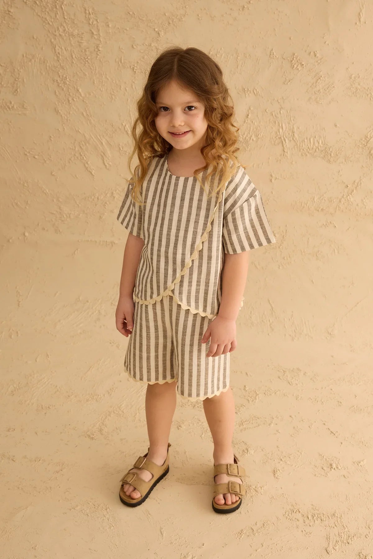 Striped Water Stone Set Beige