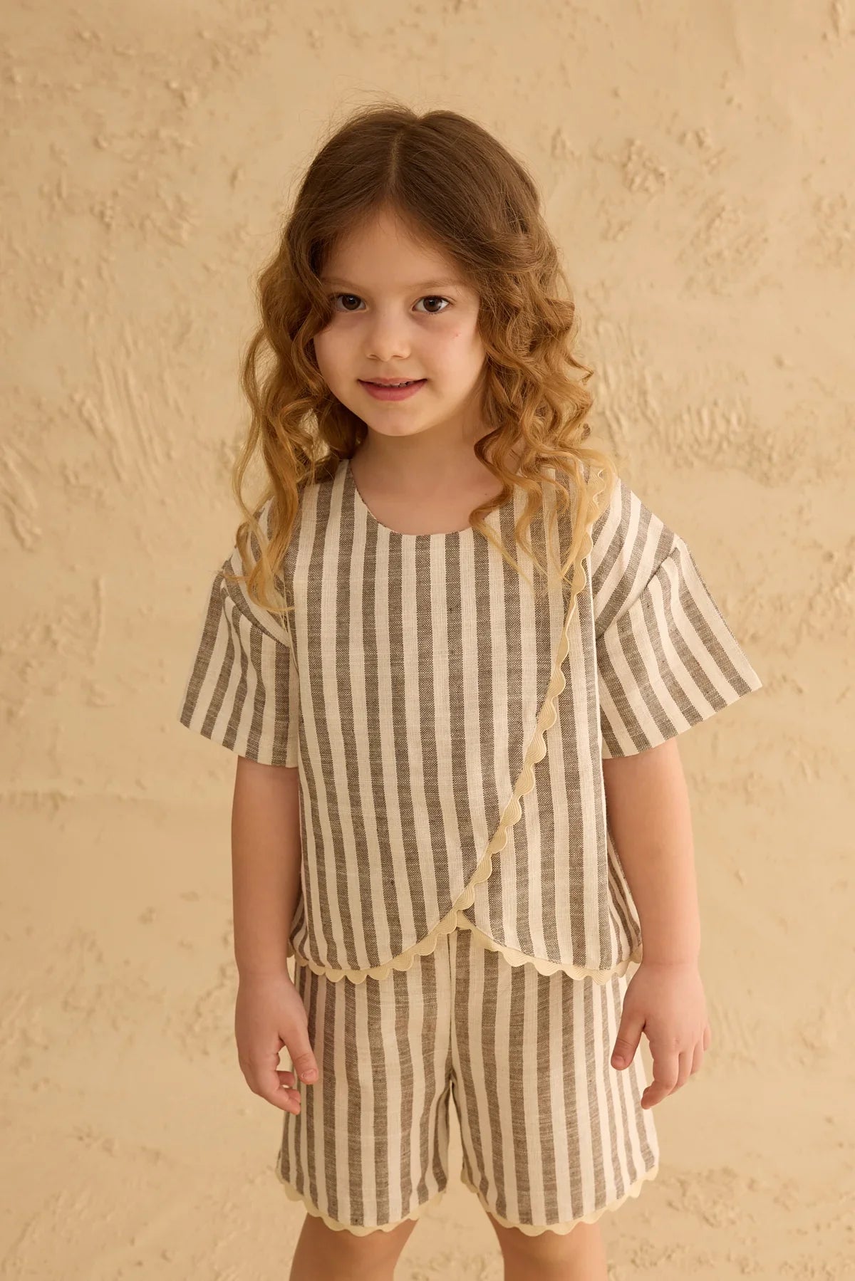 Striped Water Stone Set Beige