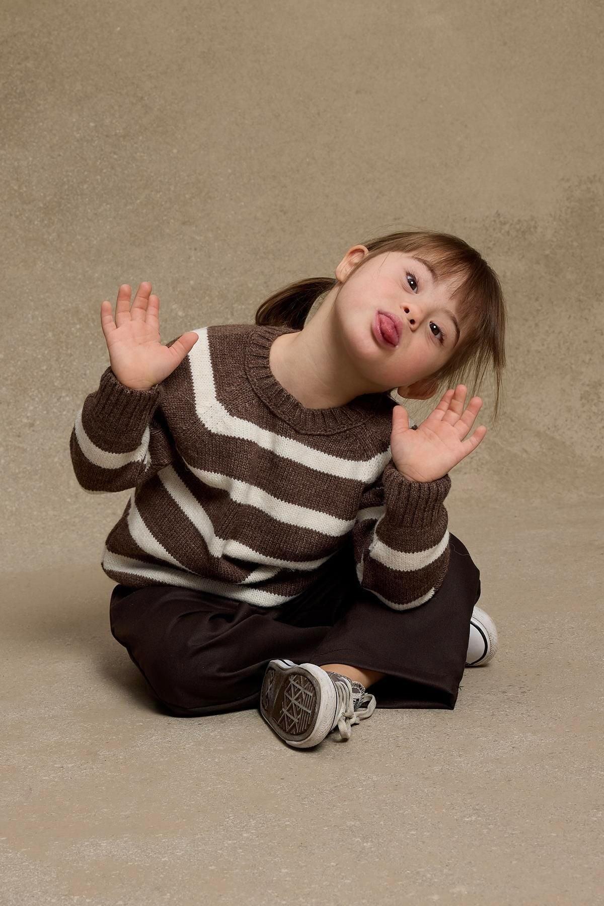 Çizgili Triko Kazak Kahverengi