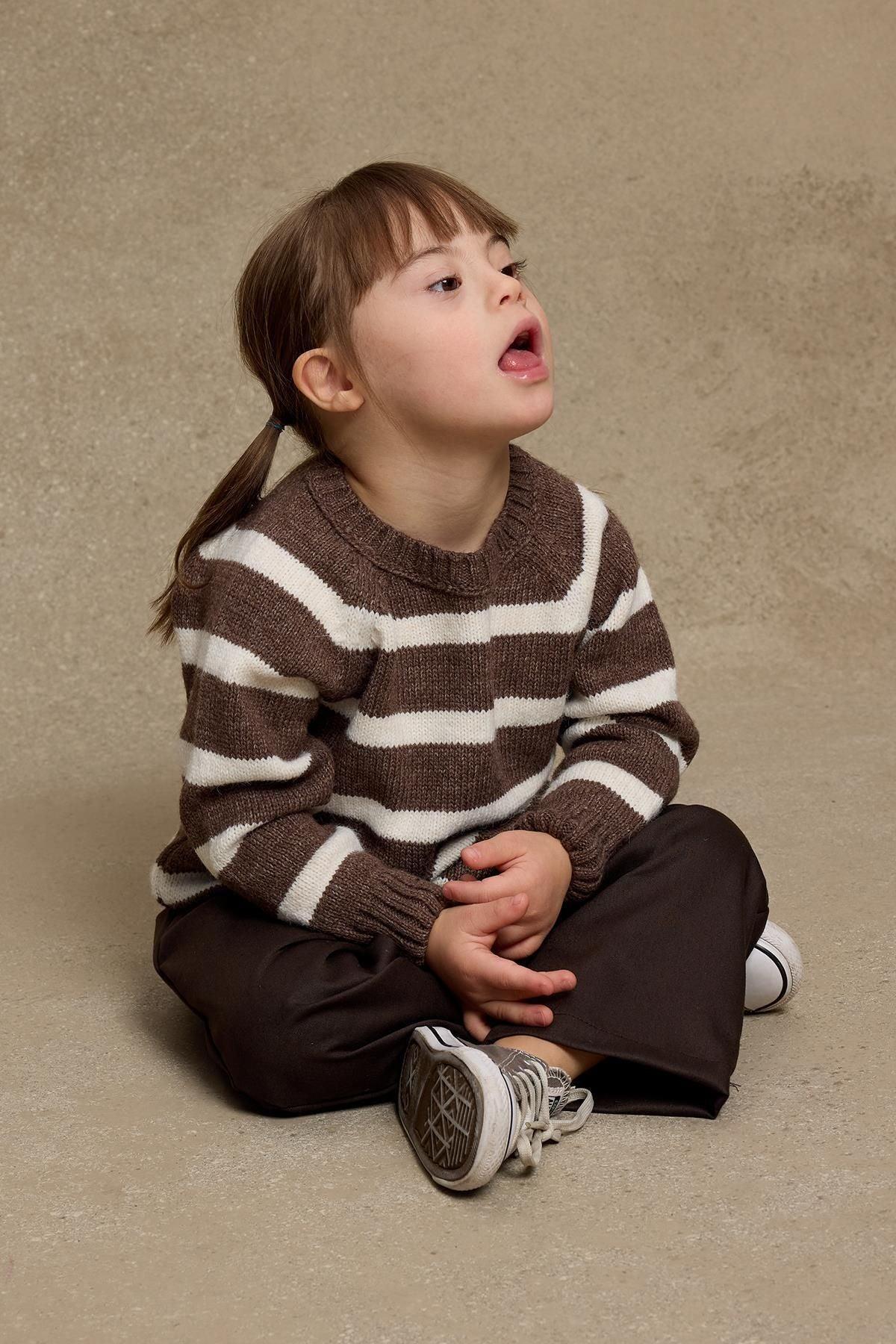 Çizgili Triko Kazak Kahverengi