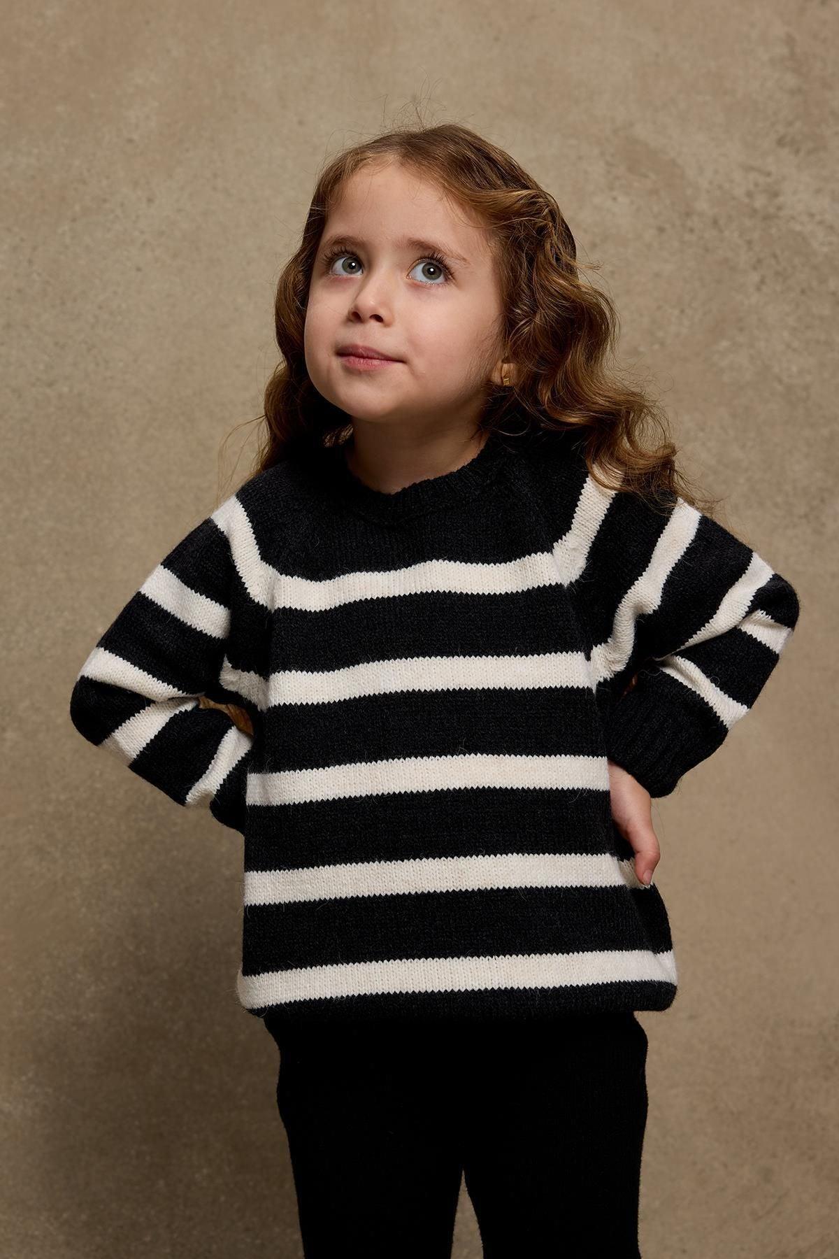 Striped Knit Sweater Black