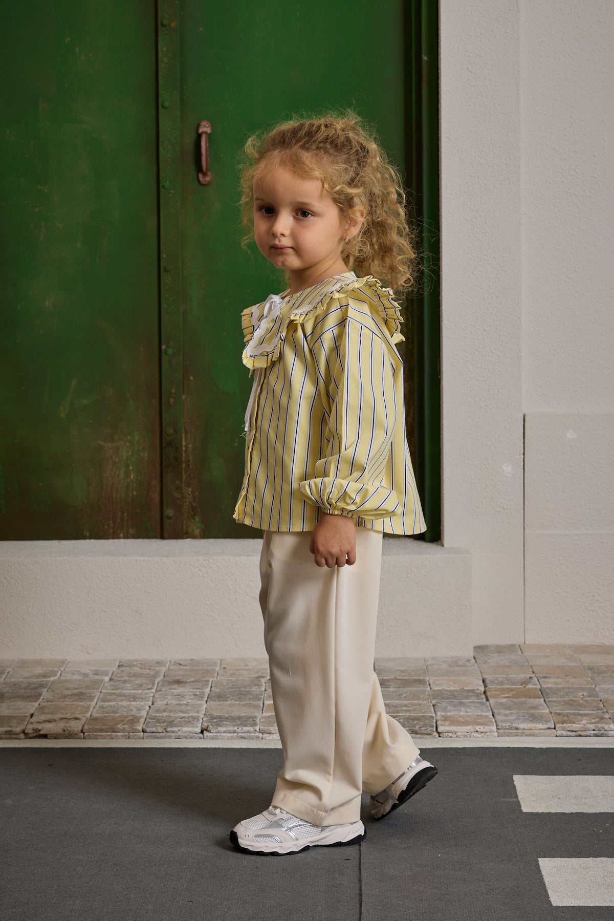 Geniş Yakalı Çizgili Gömlek Sarı