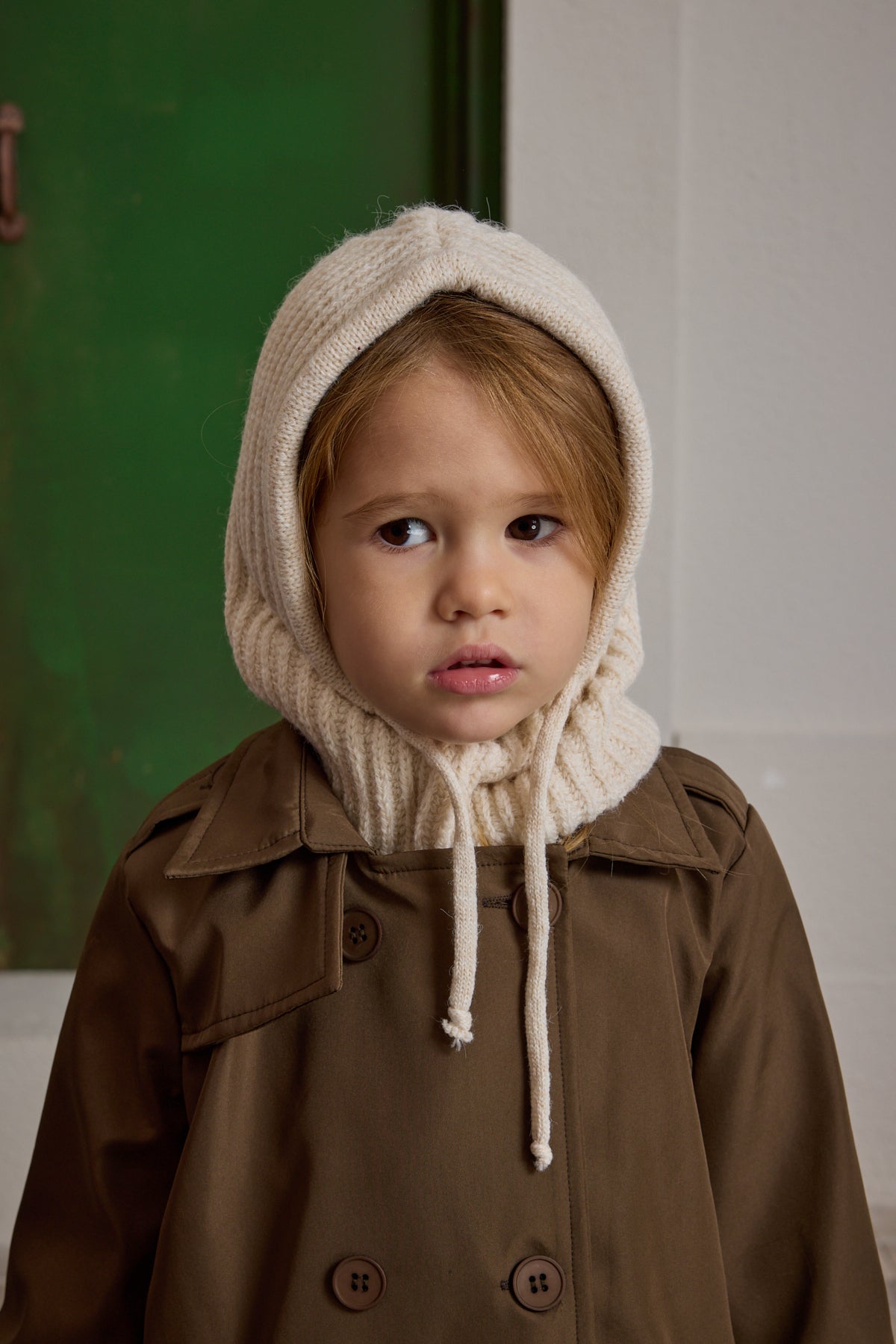 Children's Snow Beanie with Rope Stone