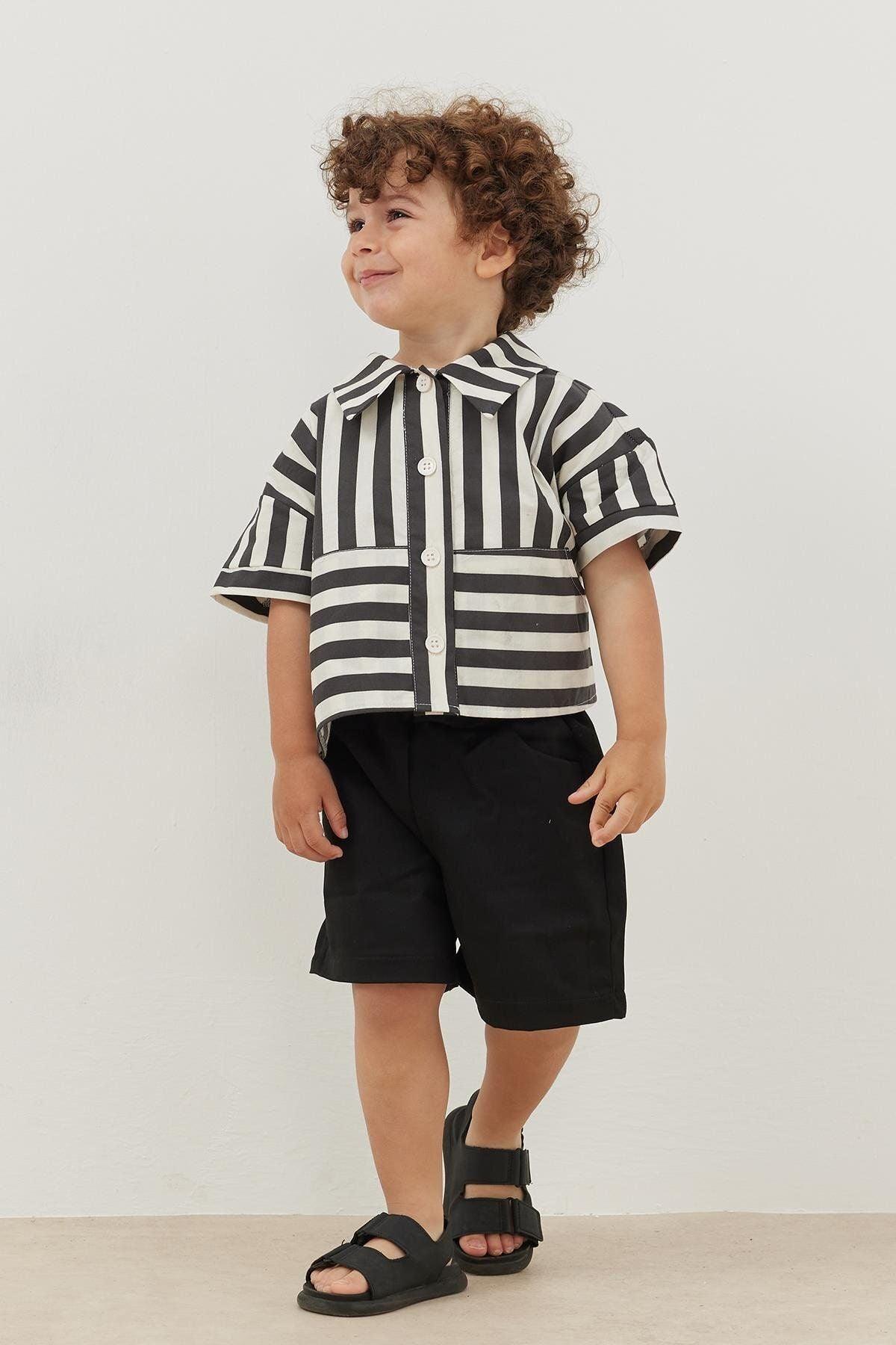 Kangaroo Pocket Shirt Striped Black