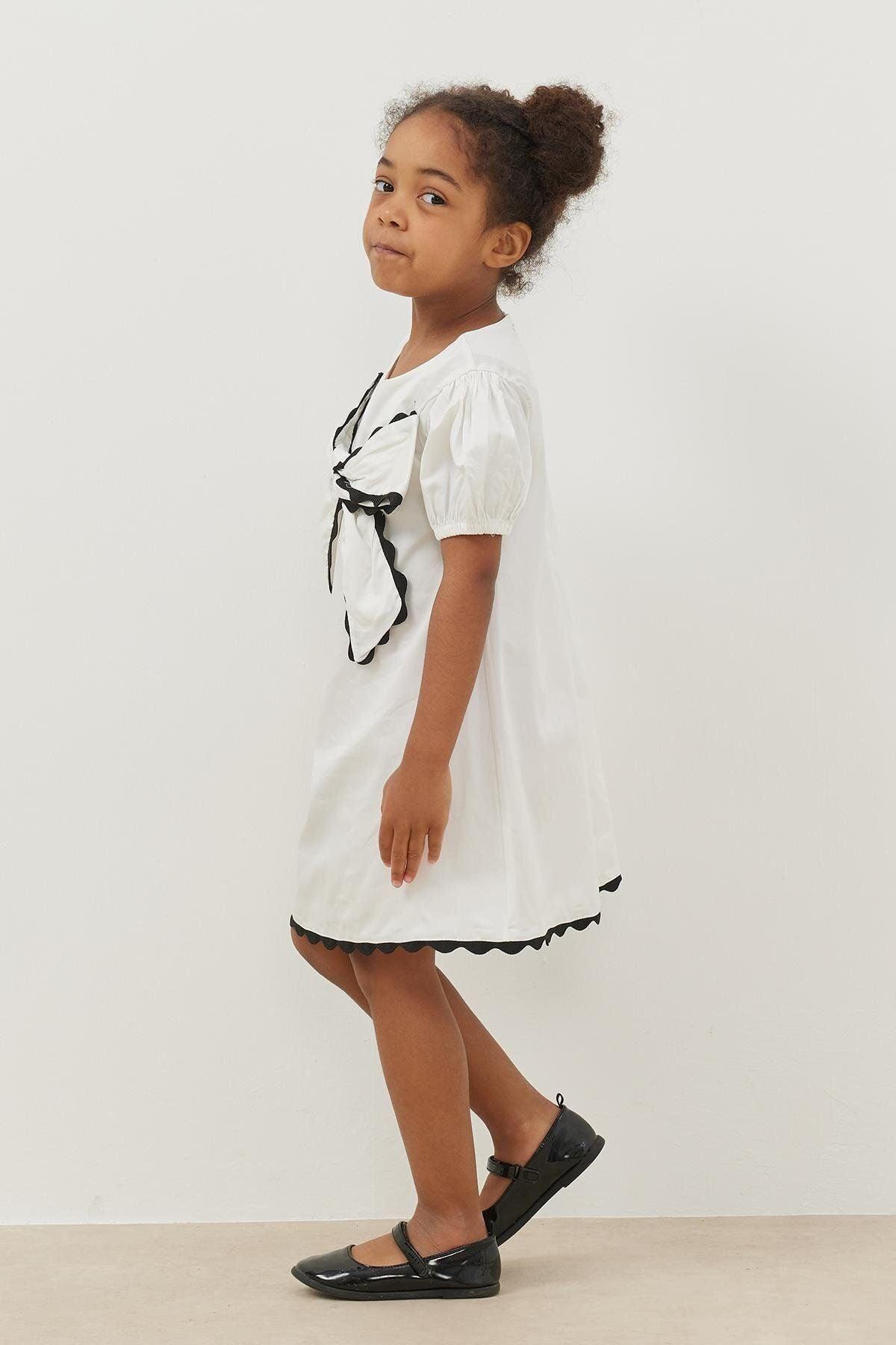 Kurdeleli Elbise Krem