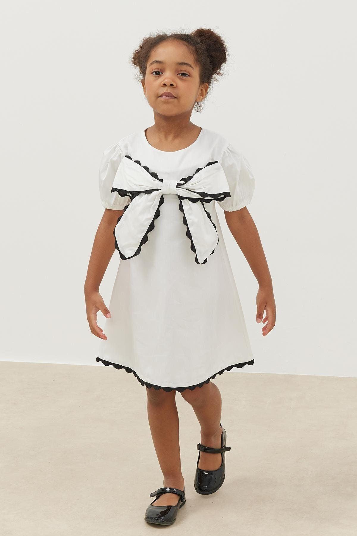 Kurdeleli Elbise Krem