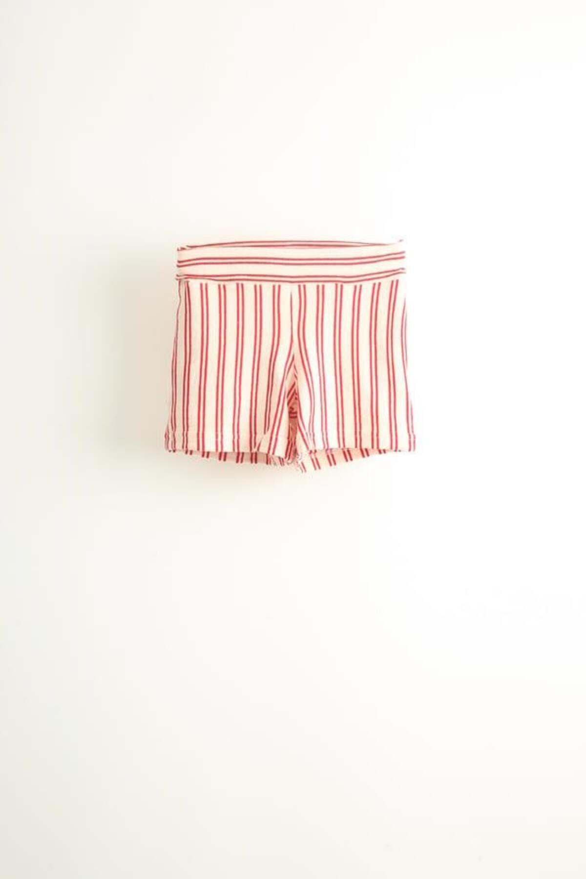 Knitted Shorts Pinstripe Red