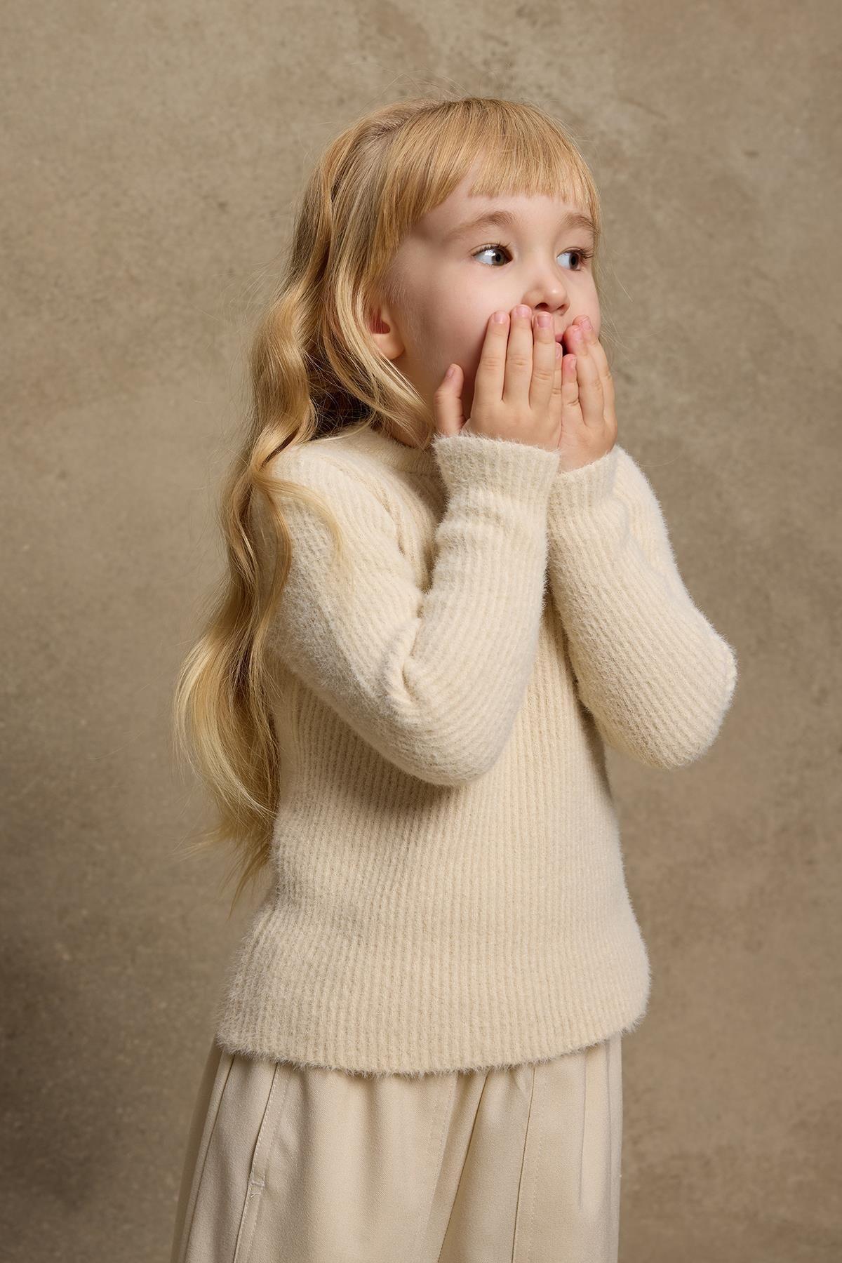 Soft Yumoş Kazak Taş