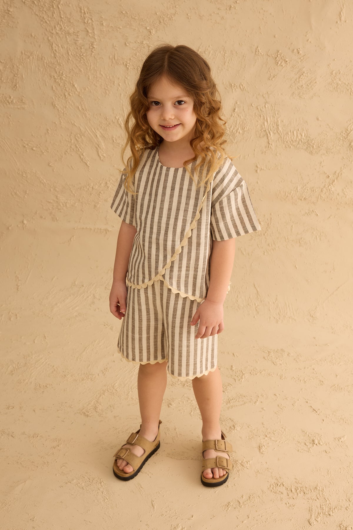 Striped Water Stone Set Beige
