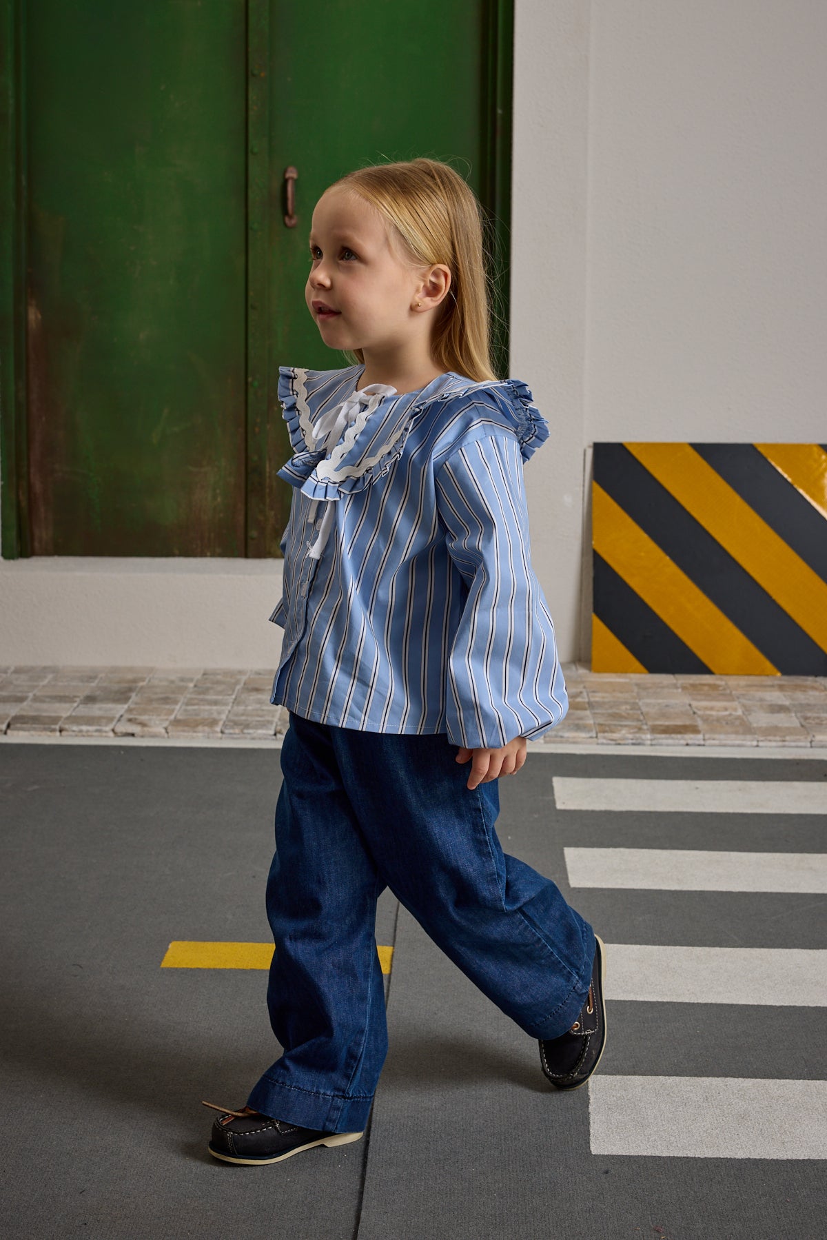 Geniş Yakalı Çizgili Gömlek Mavi