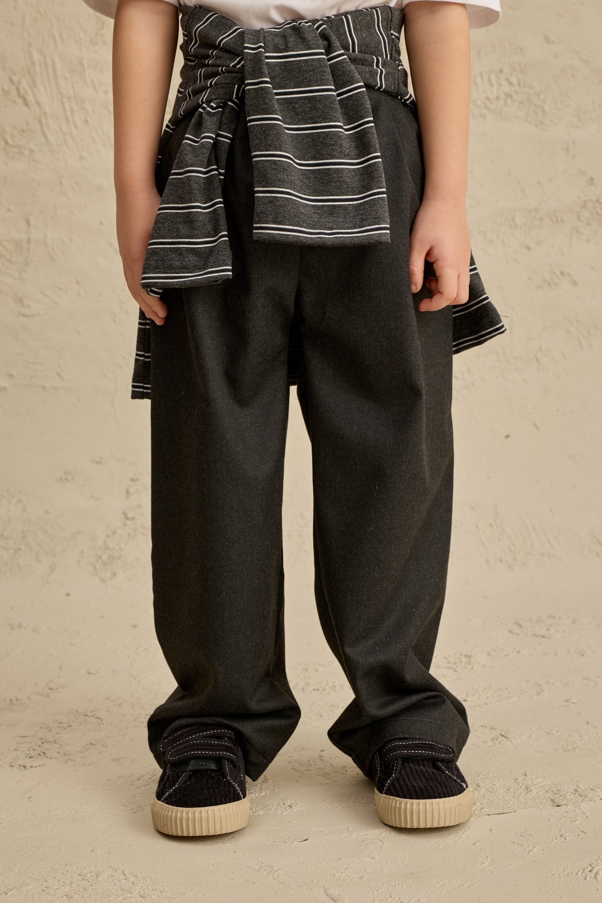 Pile Detaylı Pantolon Füme