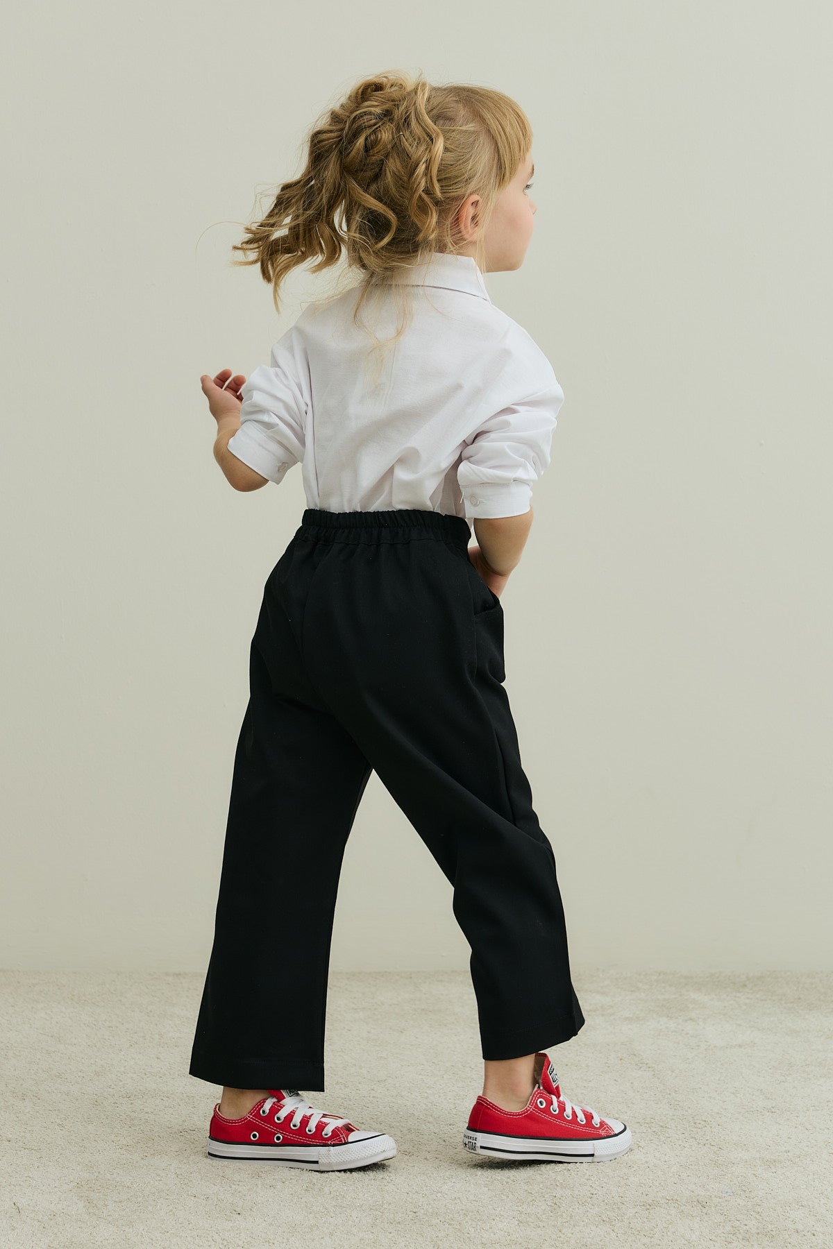 Pile Detaylı Pantolon Siyah